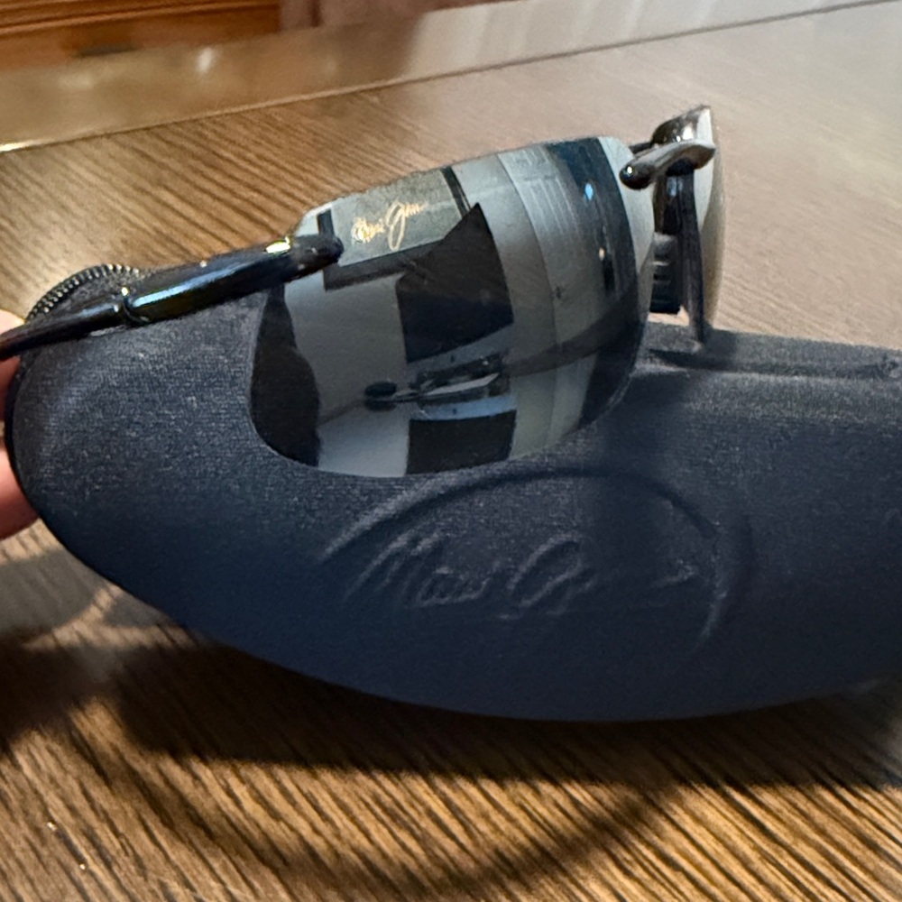 Maui Jim Black Sunglasses